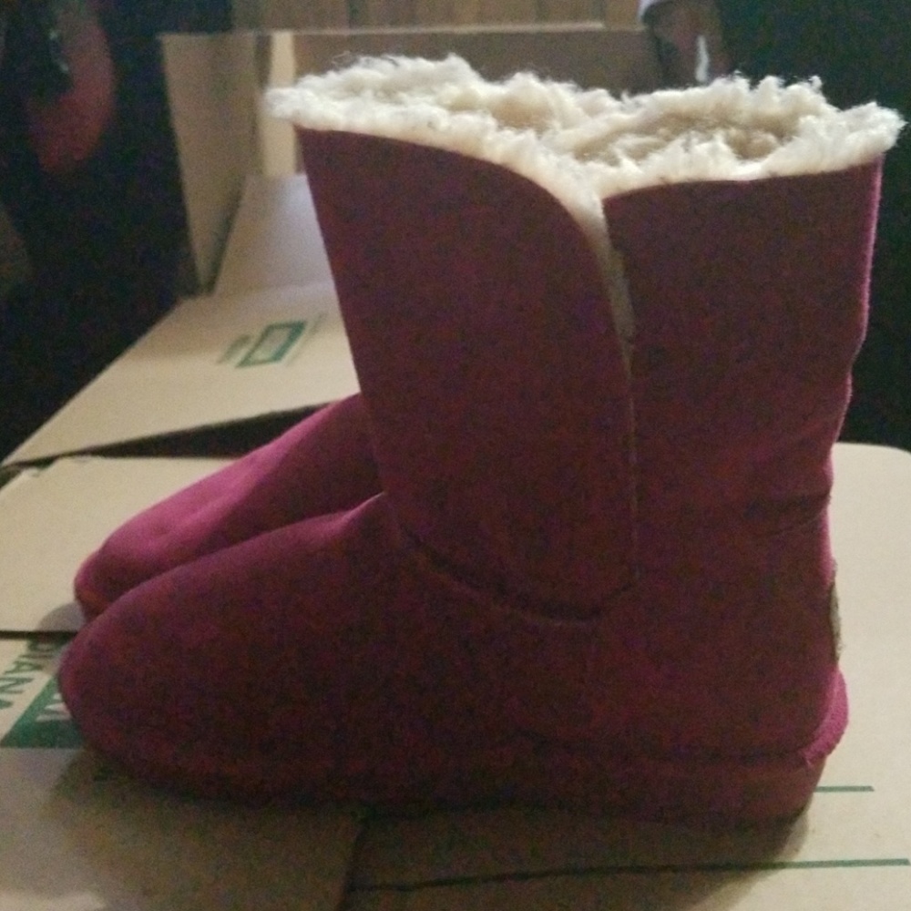 Boots - Picture 2 of 2